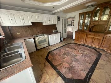 Casa Comercial en venta en Puertas del Sol