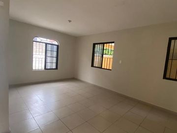 Casa en Venta en Fracc. Las Villas, Tampico Tamaulipas.
