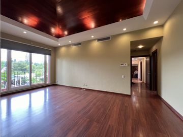 VENTA CASA 2 PISOS EN LOMA ALEGRE ALTOS DEL GOLF