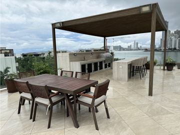 Waterfront 2 Ocean Reef