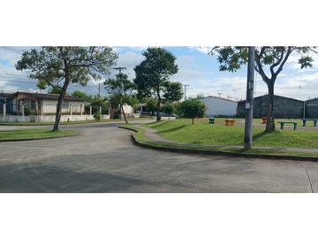 COD02 Casa en Venta en Santa Isabel, Pacora (localizada en esquina)