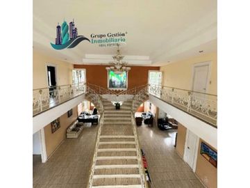 VENTA DE CASA EN URBANIZACIÓN LA PERLA