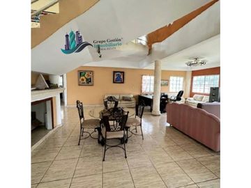VENTA DE CASA EN URBANIZACIÓN LA PERLA