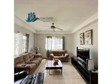 VENTA DE CASA EN URBANIZACIÓN LA PERLA