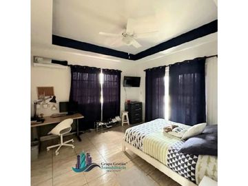VENTA DE CASA EN URBANIZACIÓN LA PERLA