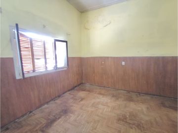 Casa en venta Pueblo Nuevo Avenida Colon 2032 restaurar