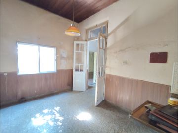 Casa en venta Pueblo Nuevo Avenida Colon 2032 restaurar