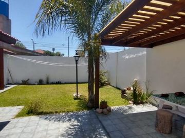 Chalet en venta en Castelar Sur