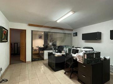 Edificio en venta en Verónica Anzures