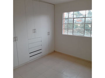 Casa en venta con cuatro departamentos en calle Ocampo, Cuajimalpa