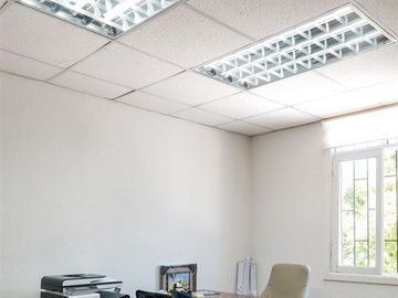 Casa en Venta en Valenzuela Castillo N° 1200