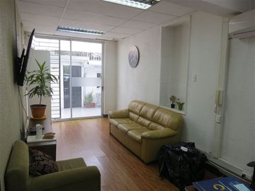 Casa en Venta en Valenzuela Castillo N° 1200