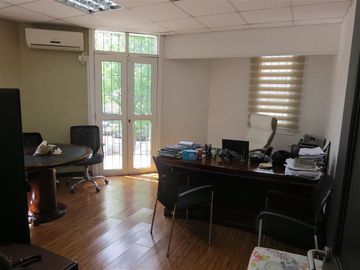 Oficina en Venta en Valenzuela Castillo N° 1200