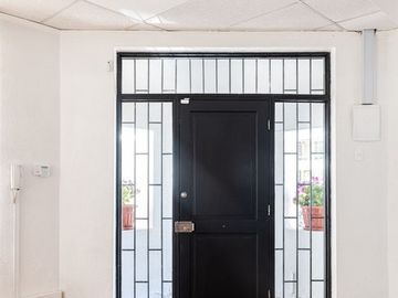 Oficina en Venta en Valenzuela Castillo N° 1200
