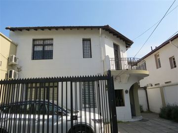 Oficina en Venta en Valenzuela Castillo N° 1200