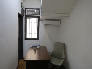Oficina en Venta en Valenzuela Castillo N° 1200