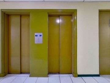 Oficina en Venta en Padre Mariano con Av. Providencia
