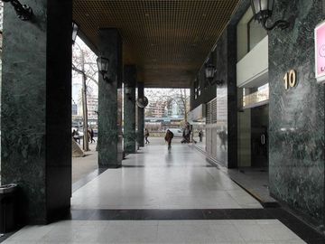 Oficina en Venta en Padre Mariano con Av. Providencia