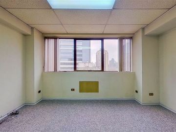 Oficina en Venta en Padre Mariano con Av. Providencia