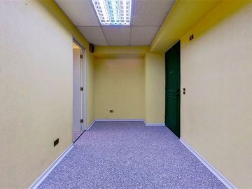 Oficina en Venta en Padre Mariano con Av. Providencia
