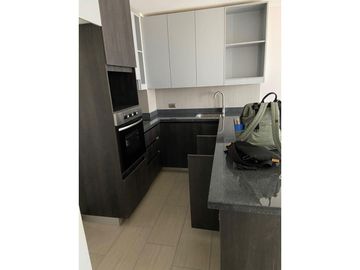 Depto 2 hab 2 b est y bod La florida metro rojas magallanes