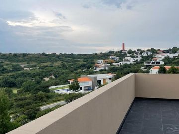 CASA EN VENTA EN AMANALI COUNTRY CLUB & NAUTICA