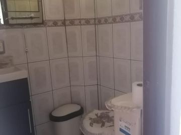 BONITA CASA EN CD LAGO