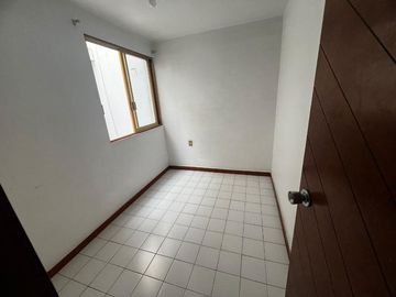CASA CON 5 DEPARTAMENTOS EN LA PERLA, NEZAHUALCOYOTL