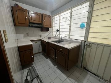 CASA CON 5 DEPARTAMENTOS EN LA PERLA, NEZAHUALCOYOTL