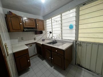 CASA CON 5 DEPARTAMENTOS EN LA PERLA, NEZAHUALCOYOTL