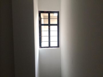 CASA CON 4 DEPARTAMENTOS EN VENTA