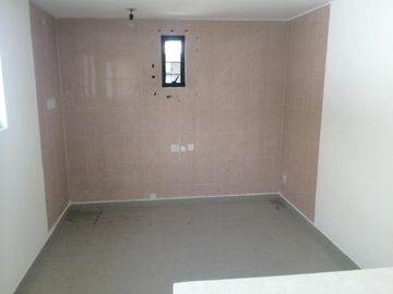 CASA CON 4 DEPARTAMENTOS EN VENTA