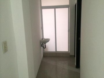 CASA CON 4 DEPARTAMENTOS EN VENTA