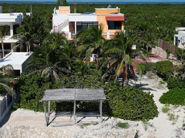 CASA FRENTE AL MAR EN COSTA MUJERES EN CANCUN COLDWELL BANKER