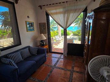 CASA FRENTE AL MAR EN COSTA MUJERES EN CANCUN COLDWELL BANKER