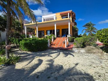 CASA FRENTE AL MAR EN COSTA MUJERES EN CANCUN COLDWELL BANKER