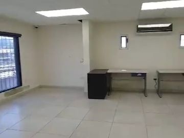 VENTA DE OFICINA EN LA COL.VALLE DEL NOGALAR EN VENTA EN SAN NICOLAS DE LOS G.