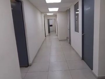 VENTA DE OFICINA EN LA COL.VALLE DEL NOGALAR EN VENTA EN SAN NICOLAS DE LOS G.