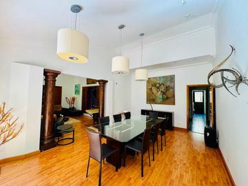 Casa en Venta con Estacionamiento y Jardín junto al Club de Golf las Fuentes