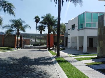 CASA VENTA ATLIXCO, FRACC CORTIJO LOS SOLES!!