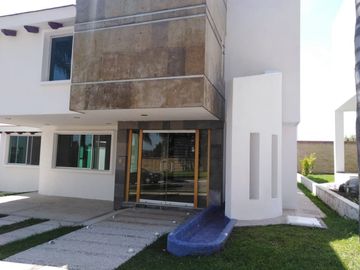 CASA VENTA ATLIXCO, FRACC CORTIJO LOS SOLES!!