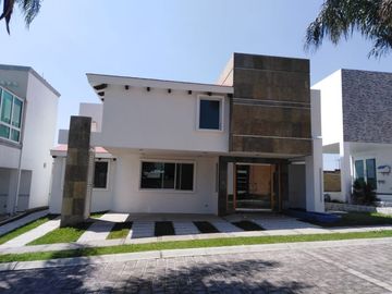 CASA VENTA ATLIXCO, FRACC CORTIJO LOS SOLES!!