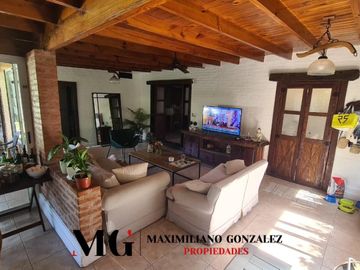 Casa venta Campos de Echeverria 7 ambientes