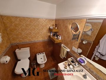 Casa venta Campos de Echeverria 7 ambientes
