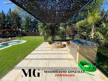 Casa en venta, 9 ambientes. Terralagos, Canning