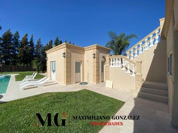 Casa en venta, 9 ambientes. Terralagos, Canning