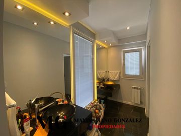 Casa en venta, 9 ambientes. Terralagos, Canning