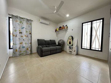CASA MODELO NIZA EN VENTA EN PRIVADA GRAN SANTA FE, NORTE MERIDA