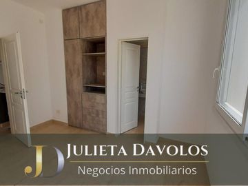 Casa en Venta 6 ambientes Barrio El Canton Norte a la laguna y con pileta