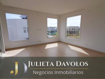 Casa en Venta 6 ambientes Barrio El Canton Norte a la laguna y con pileta